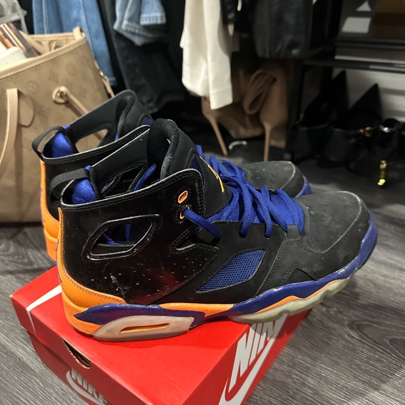 Nike Air Jordan Retro 4 - Picture 3 of 8